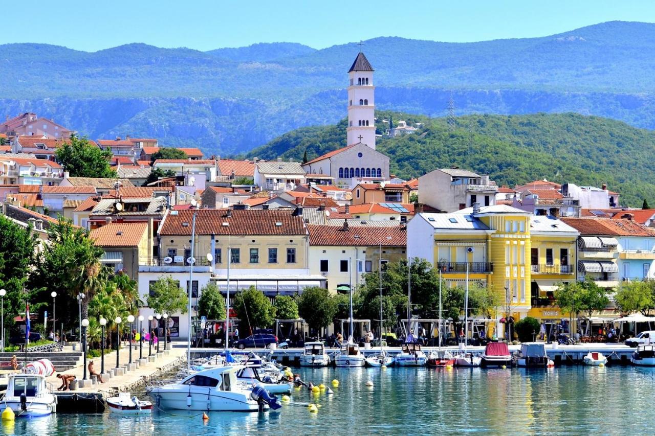 Apartments With A Parking Space Crikvenica - 5478 Luaran gambar