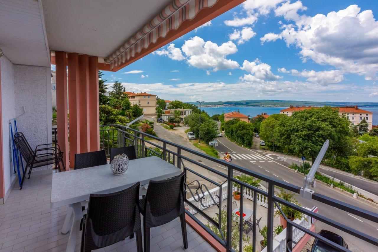 Apartments With A Parking Space Crikvenica - 5478 Bilik gambar