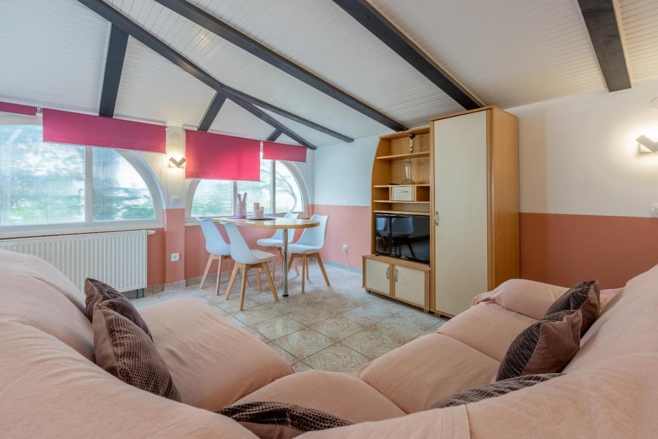 Apartments With A Parking Space Crikvenica - 5478 Luaran gambar